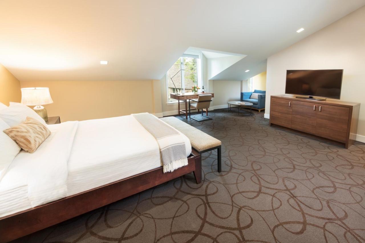 Hotel Harvest St. Helena